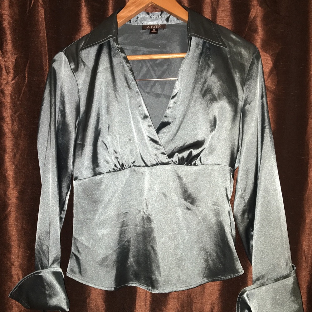 Women’s V Neck Blouse